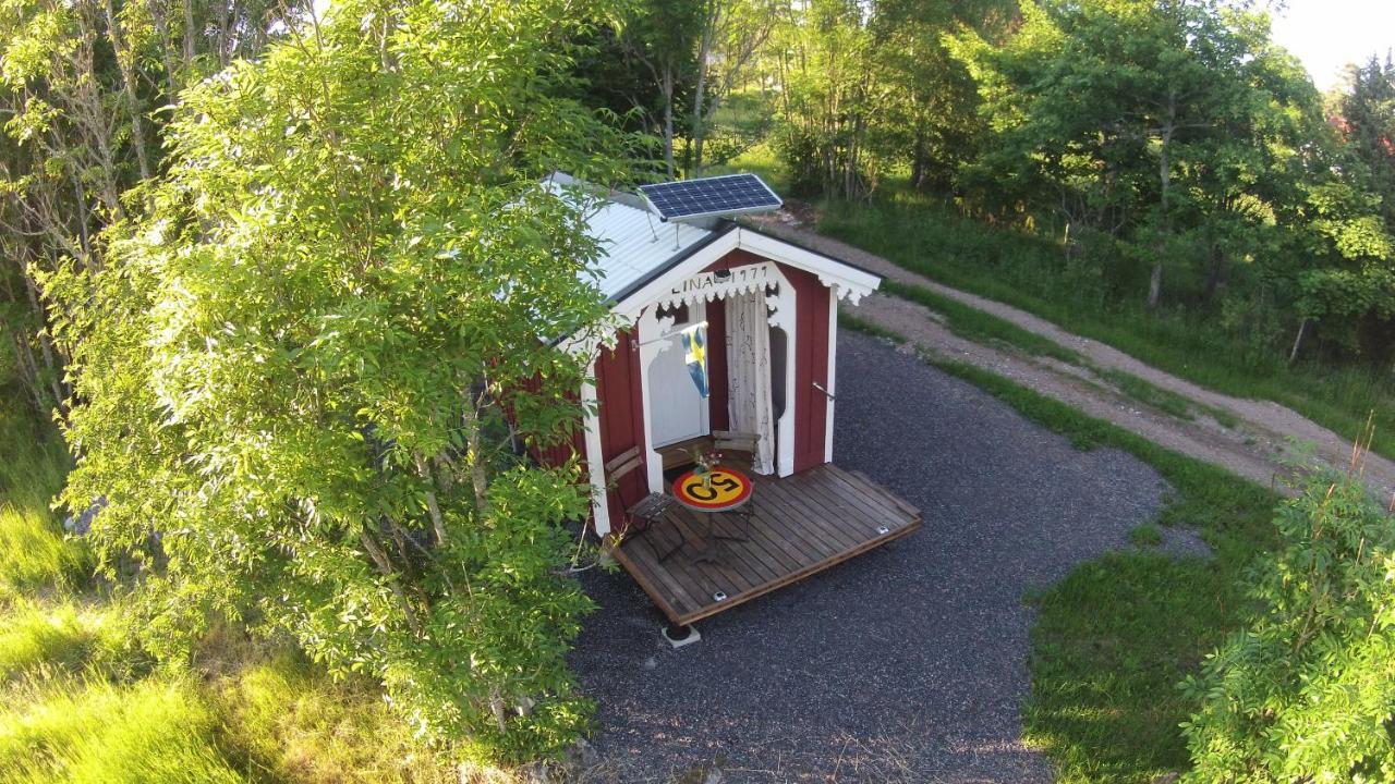 Liten Enklare Klimatsmart Stuga I Roslagen เอิสท์ฮัมมาร์ ภายนอก รูปภาพ