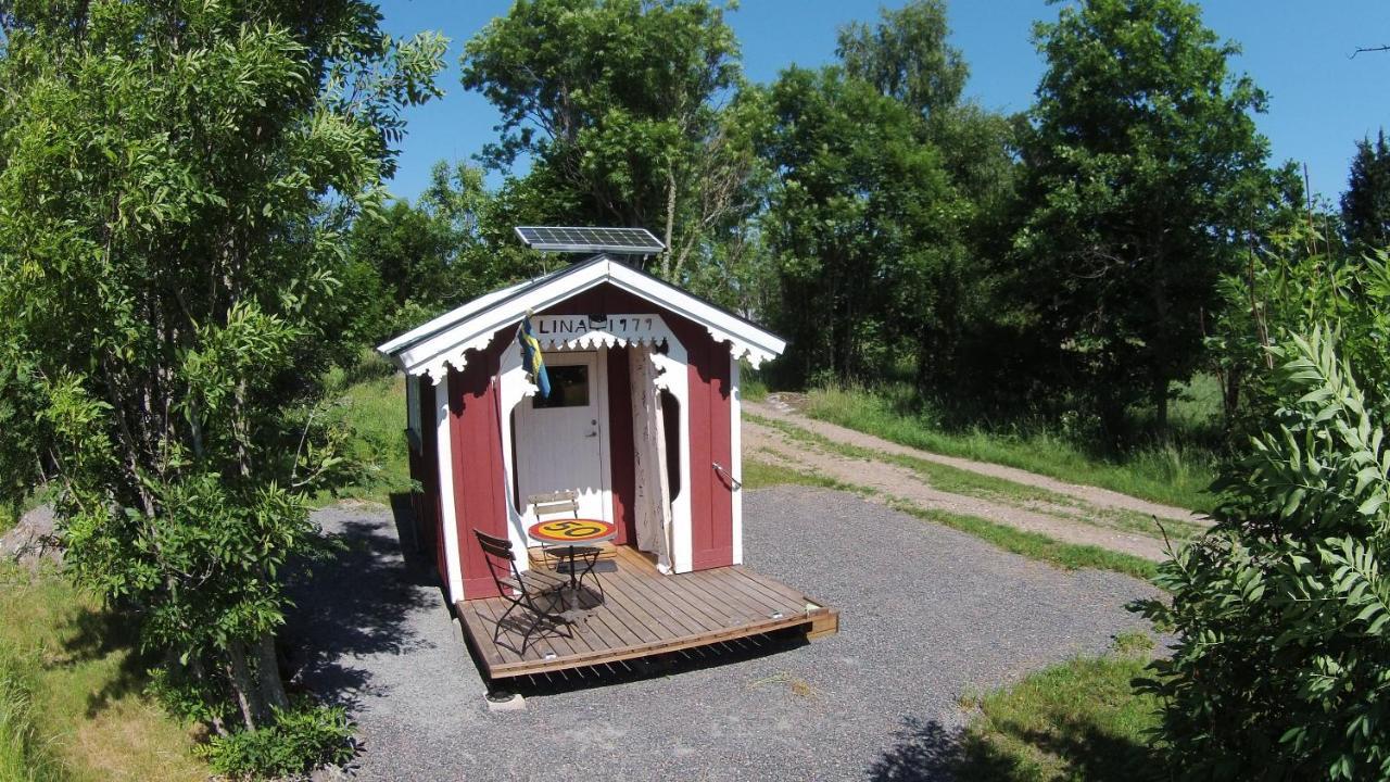 Liten Enklare Klimatsmart Stuga I Roslagen เอิสท์ฮัมมาร์ ภายนอก รูปภาพ